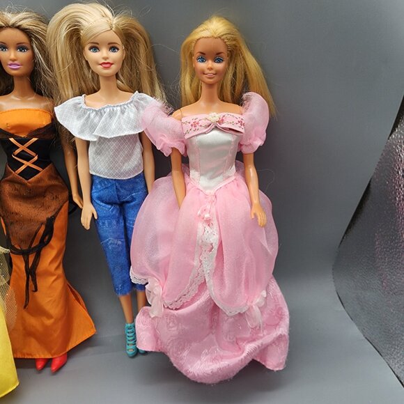1990s Mattel Barbie Dolls Lot 4 Princess Dresses 1998-1999 Vintage Mixed - Picture 4 of 16